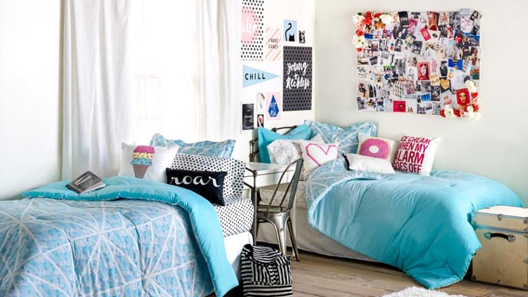 Photos And Posters To Personalize Your Room hp 1